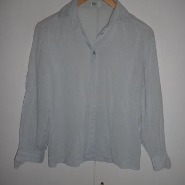 ŽENSKA LAGANA PAMUČNA KOŠULJA 38 M