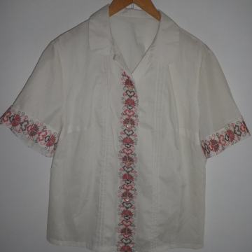 ŽENSKA LAGANA PAMUČNA KOŠULJA 42 L