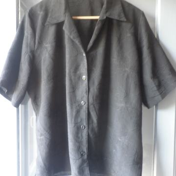 ŽENSKA LAGANA PAMUČNA KOŠULJA 46 - 48 XL