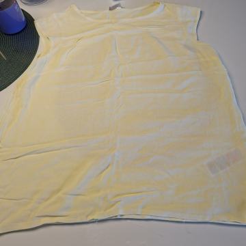 ŽUTA BLUZA VEL 40 i vel. 38 - NOVO