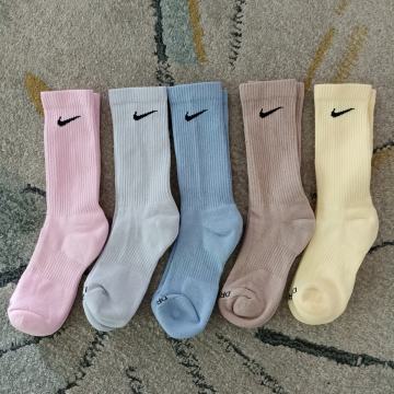 Nike ženske čarape 5 pak- novo, nekorišteno 38-40