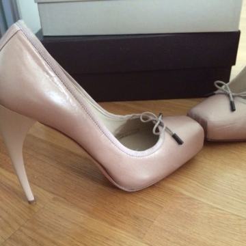 Alexander Mcqueen cipele salonke na petu 38.5