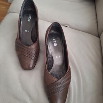 Ara kozne cipele br 41