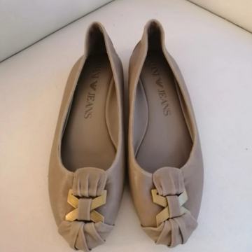 Armani balerinke