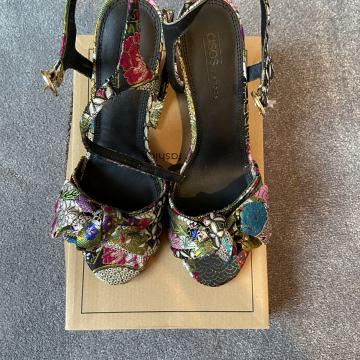 ASOS potpuno NOVE sandale, vel.41