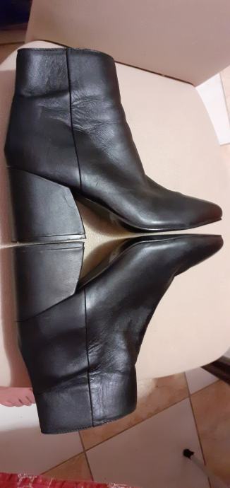 Avangarda br.39 kožne udobne gležnjače