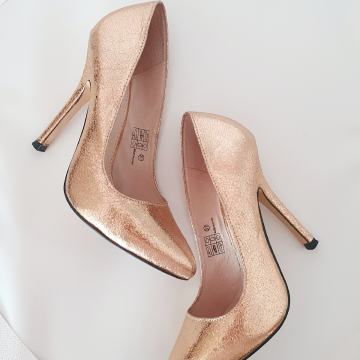 BUFFALO rose gold štikle, br 37