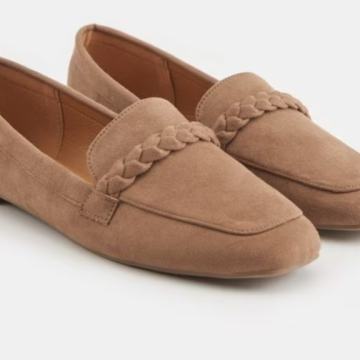 SMEĐE CIPELE  BR.37