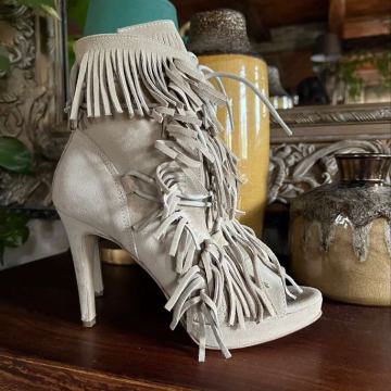 NOVE CIPELE "DIVINE FOLLIE" ITALY KOŽNE, VELIČINA 38