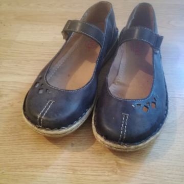 Cipele Lasocki br 38