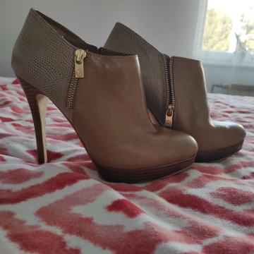 Cipele MK vel.38 (8 1/2 )