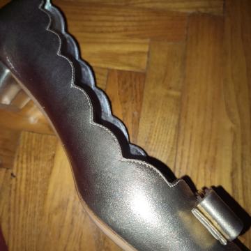 Cipele za mladenku,marka kakvu nosi bivša Predsjednica Kolinda