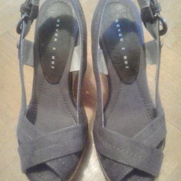 Cipele Never 2 Hot br. 38 - nove s naljepnicom