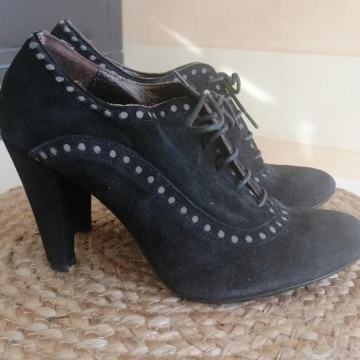 Cipele na petu od brušene kože