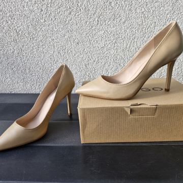 Cipele na petu MANGO