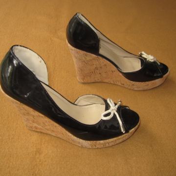 Cipele sa platformom Roberto vel.40