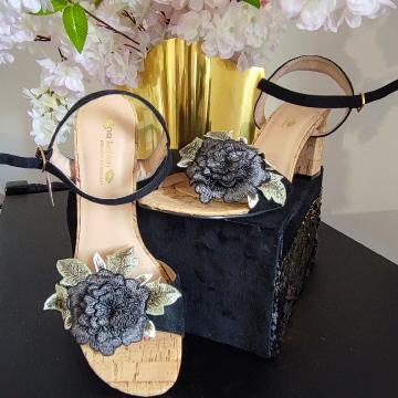 Cipele na potpeticu sa etiketom br. 39