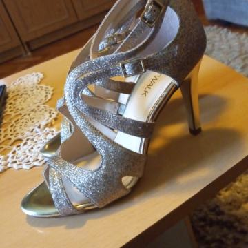 Cipele štikle x 2, vel 38