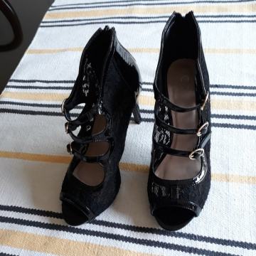 CIPELE - ŠTIKLE ŽENSKE