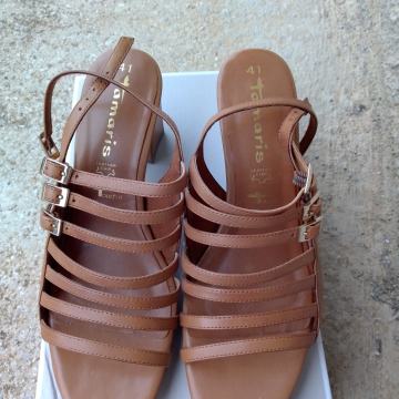 Cipele Tamaris br.41