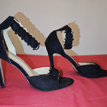 Štikle damske elegantne