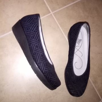 Udobne, nove, Waldlaufer br 39,5