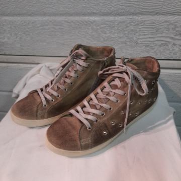 Cipele ženske brušena prava koža br.39