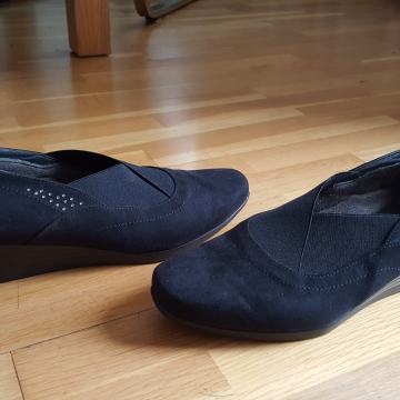 Comart kozne cipele br 40