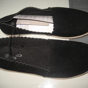 CRNE ESPADRILE - CIPELE BR. 38 - NOVO