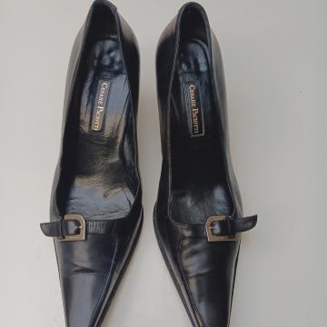 Crne kožne cipele Cesare Paciotti 38
