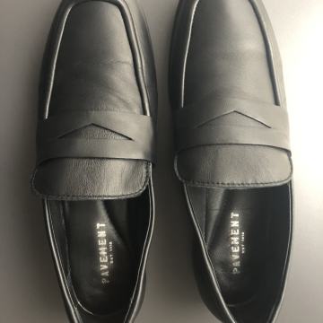 crne loaferice Pavement Hailey