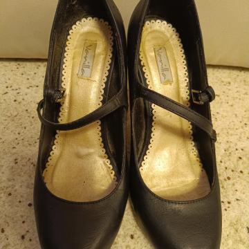 Crne salonke broj 37