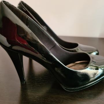 Crne salonke stiletto vel 40 Marks & Spencer
