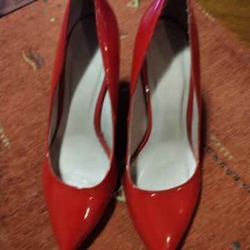 CRVENE LAKIRANE ŠTIKLE