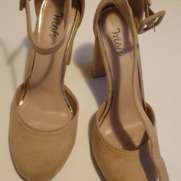 Nove elegantne cipele na petu