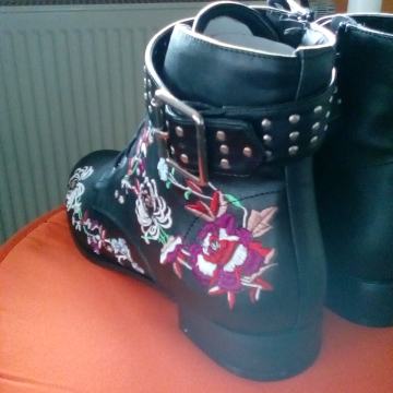 Nove gleznjace Miss Selfridge