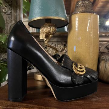 Gucci GG Marmont crne kožne cipele na platformu.