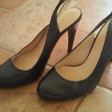 Guess cipele sa otvorenom petom