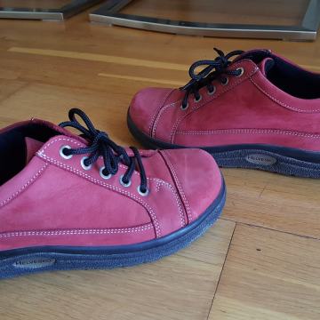 HELVESKO kozne cipele br 36