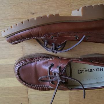 HELVESKO kozne cipele br 36