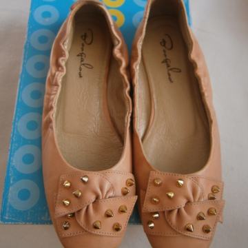 NOVE KOŽNE "BOOGALOO" BALERINKE, MODERNE, BR. 37