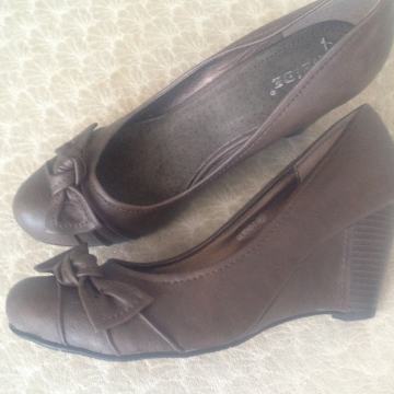 Kožne cipele 41 novo * povoljno *