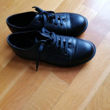 Kožne cipele Guliver 38