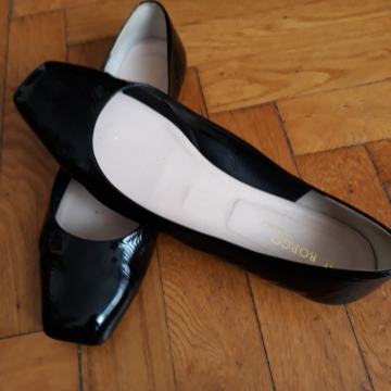 Kozne lak balerinke 41 broj