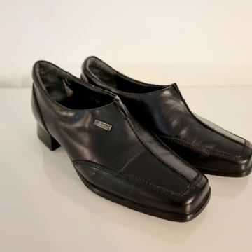 Kožne salonke  br. 37