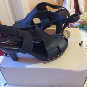 LEVI'S sandale exluzivno!!!