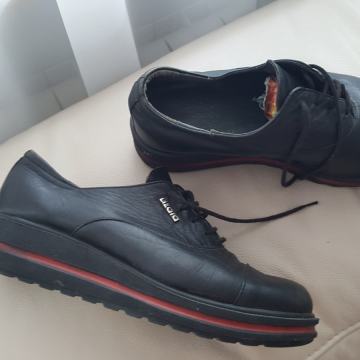 Lizard kozne cipele br 38