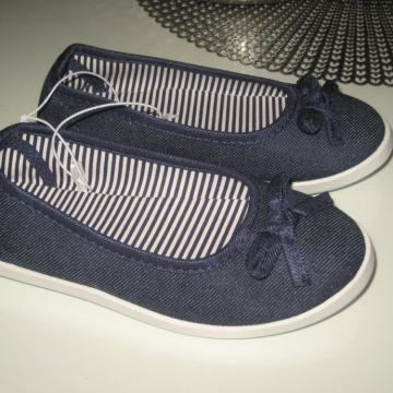 SPORTSKE RAVNE CIPELE BR. 36 - NOVO