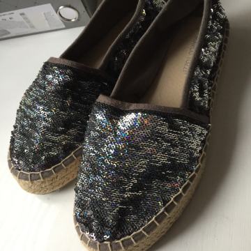 Marco Tozzi nove ženske špagerice br.40