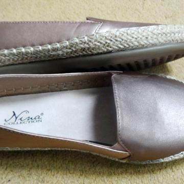 NINA COLLECTION NISKE ŽENSKE CIPELE NISKE BOJA BRESKVE SJAJNE br. 37